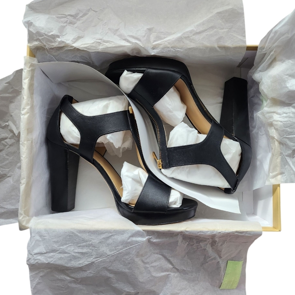 Michael Kors Berkley Lock Black Leather Platform Sandal Heels with Box - Picture 5 of 15